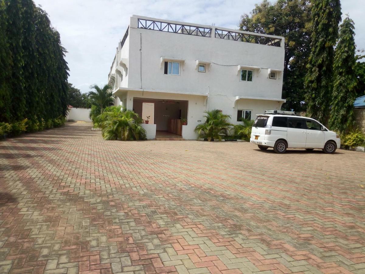 Prestige Holiday Resort Malindi Exterior foto